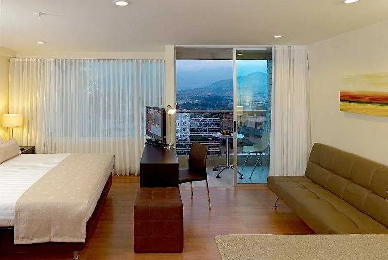 Estelar Apartamentos Medellin Aparthotel