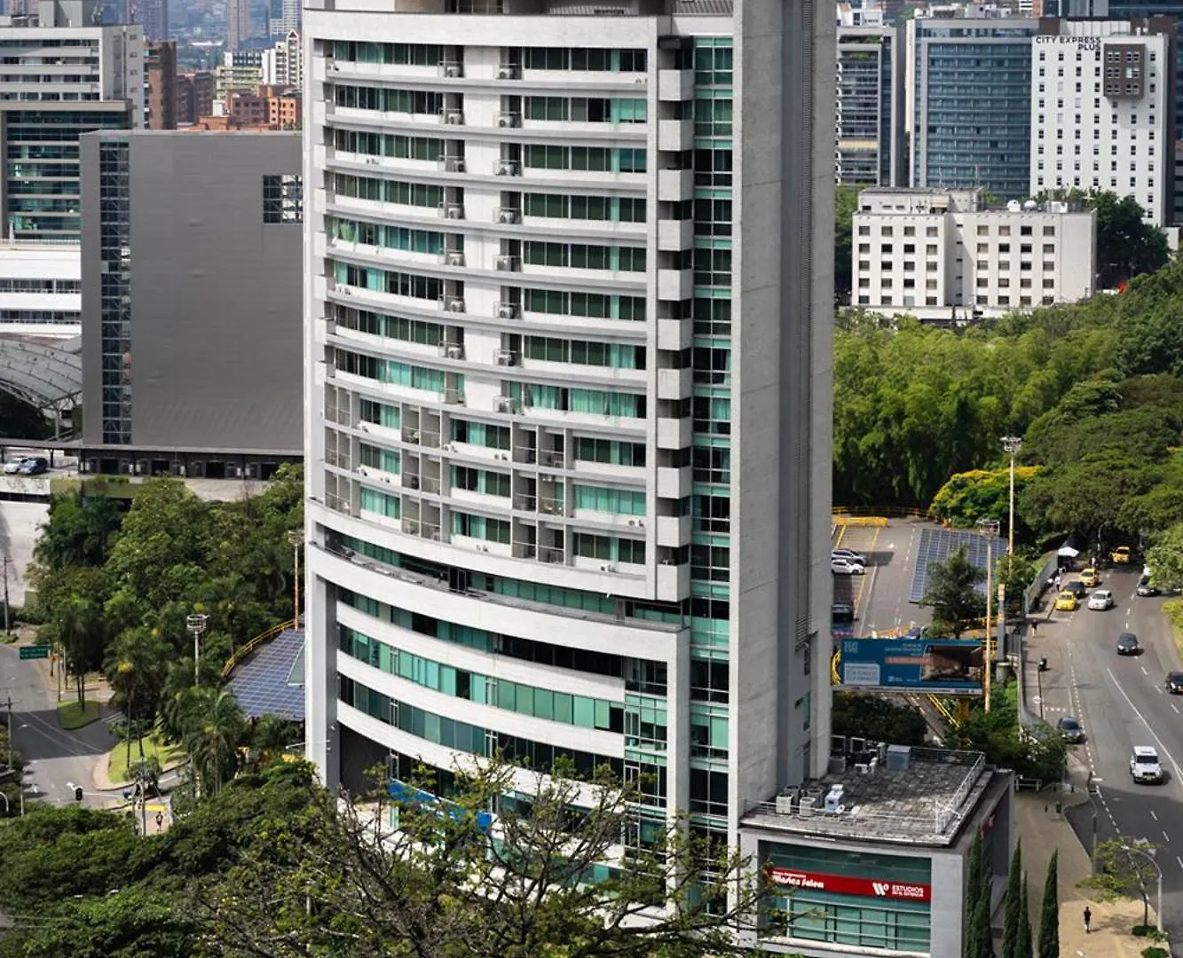 Estelar Apartamentos Medellín Aparthotel